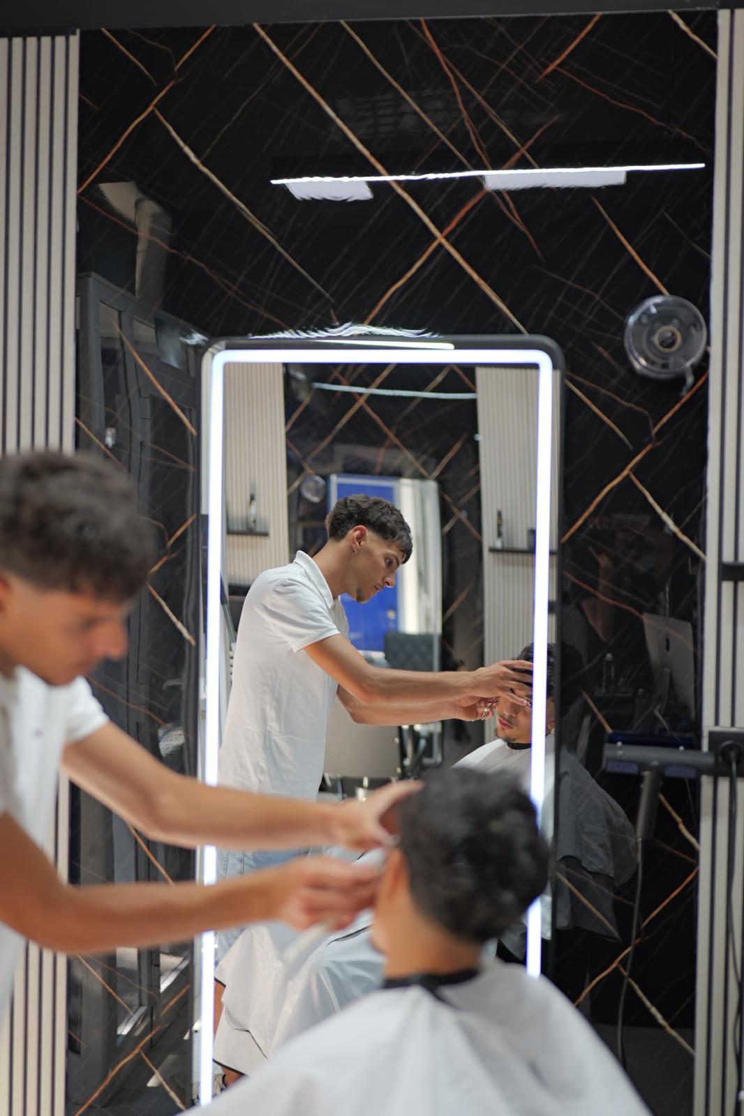 Barbero en acción